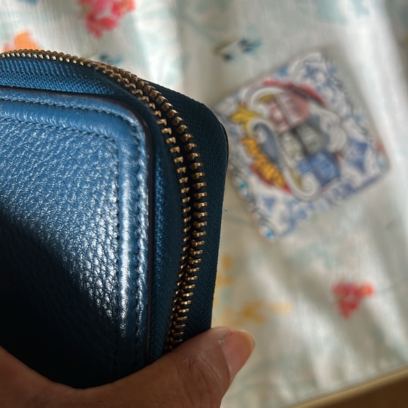 Tory Burch Blue Leather Zipper Wallet - Picture 6 of 11